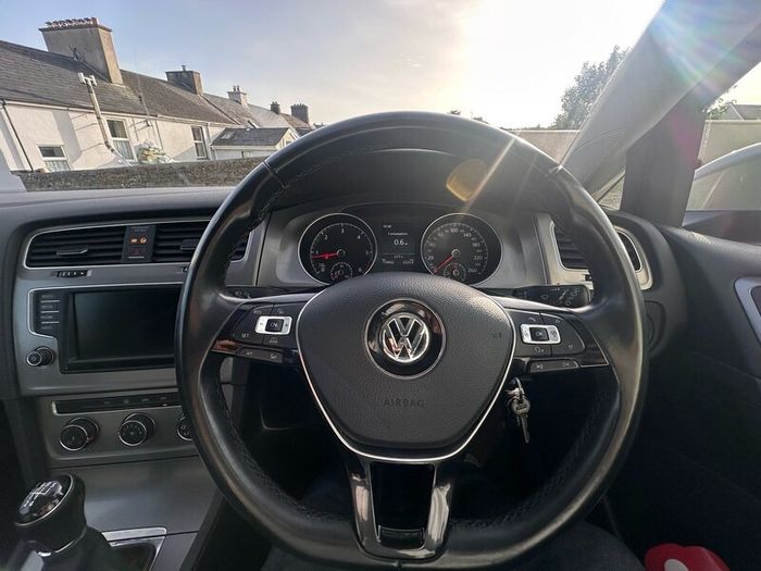 171 VW Commercial Golf