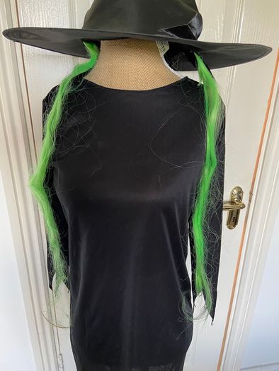 HalloweenDresses/hats
