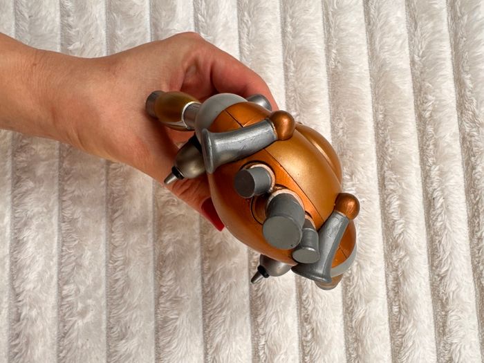 Roblox Goliath Dungeon Quest Fusion Throwdown Robot Action Figure approx. 12 cm. Used Please see photos