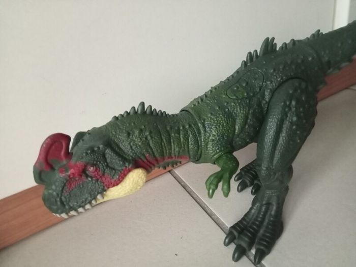 Jurassic World Sinotyrannus Dinosaur