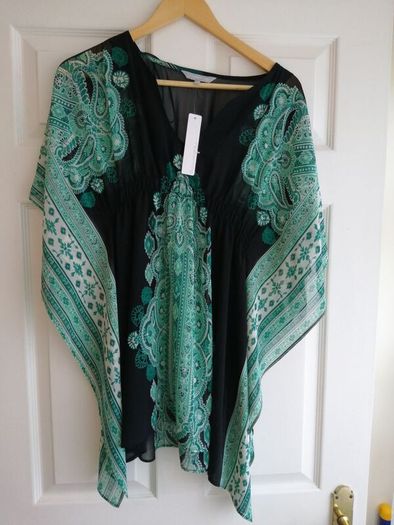 BNWT Red Herring Kaftan