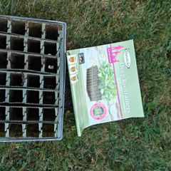 Plant pots and Root trainers