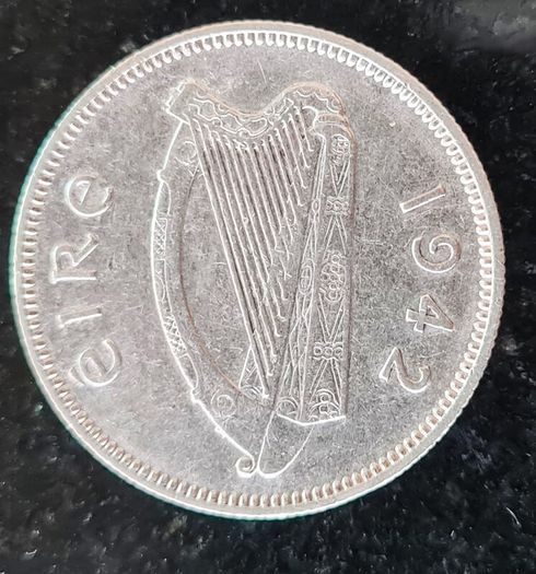Ireland Excellent 1942 Silver Shilling Coin