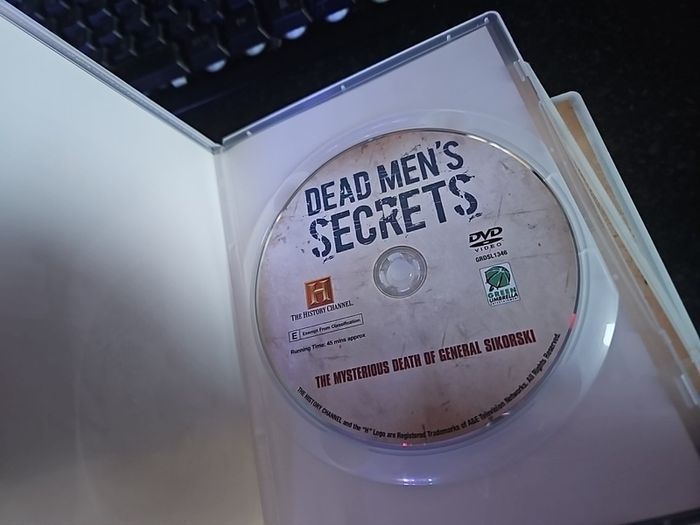Dead Men's Secrets DVD