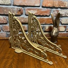 shelf bracket's