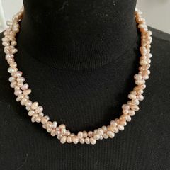 pearl necklace