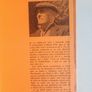 La Dar Saol. Sean O Criomhthain. Published By  Oifig An Tsolathaie Baile Atha Cliath. Published 1972 Hardback In Good Condition. See Photos For Same. Image 3