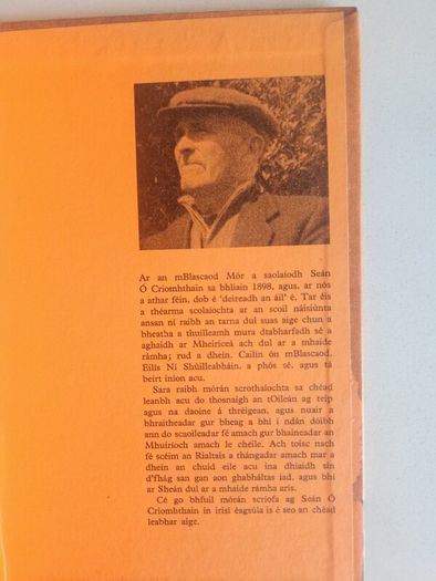 La Dar Saol. Sean O Criomhthain. Published By  Oifig An Tsolathaie Baile Atha Cliath. Published 1972 Hardback In Good Condition. See Photos For Same.