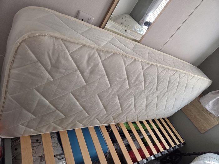 Mattress and bed mobile home