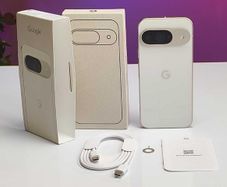 Google Pixel 9 like NEW, WARRANTY Dec/26