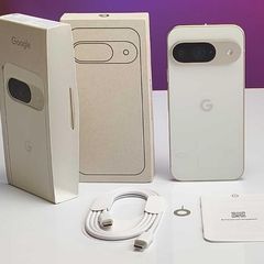 Google Pixel 9 like NEW, WARRANTY Dec/26