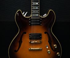 Yamaha SA2000 Sunburst