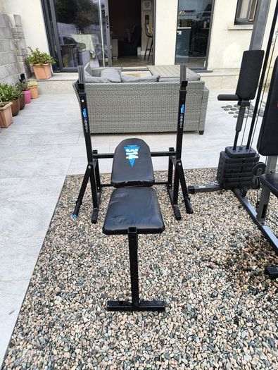 weights machine and bench