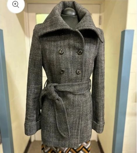 Womens Coat Size 8