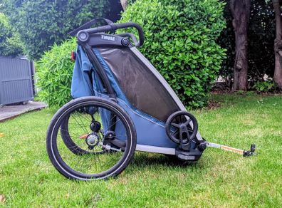 Thule bike trailer & infant sling