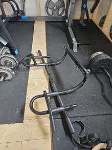 pullup bar
