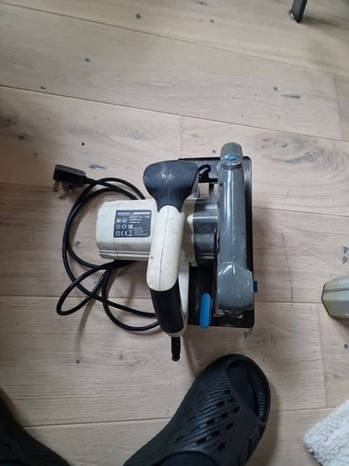 Electric saw