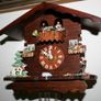 Wall Clock - the figures in the upper part of the clock are constantly moving - in working order Image 7