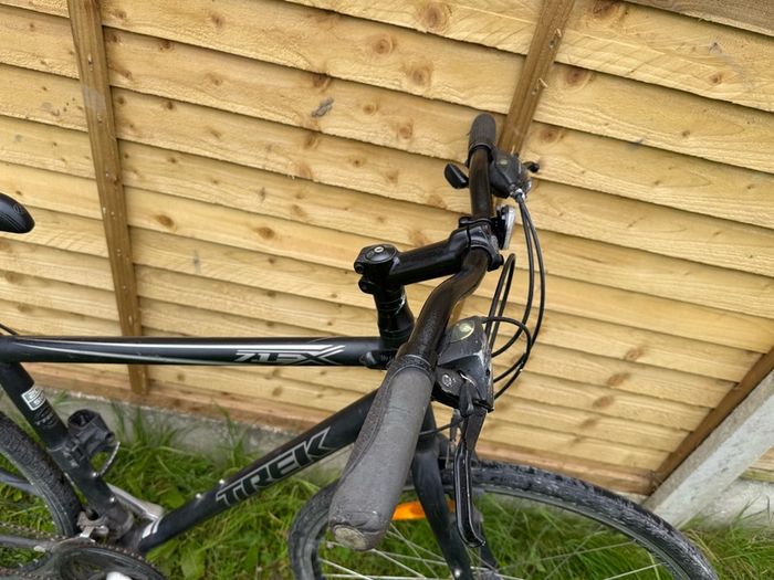 28 inch trek bike perfect working clean bike