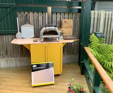 Ooni Karu 16 Pro Pizza Oven - Multi-fuel Gas & Wood
