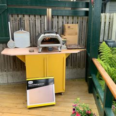 Ooni Karu 16 Pro Pizza Oven - Multi-fuel Gas & Wood