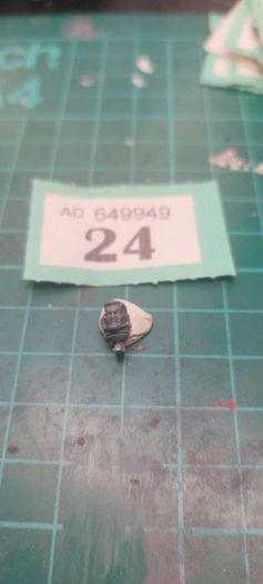Warhammer 40K space marine heads singles
