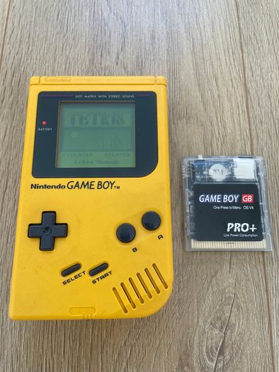 Perfect Xmas Gift Nintendo Gameboy Classic DMG-001 Yellow + FlashCard 4GB all games