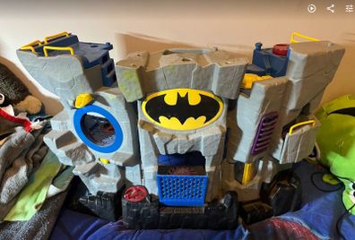 Fisher Price Imaginext Batcave