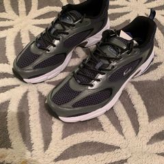 Trainers. Lacoste.