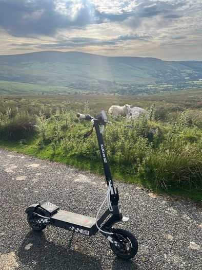 G2 electric scooter