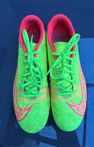 Nike mercurial football boots size 6