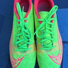 Nike mercurial football boots size 6