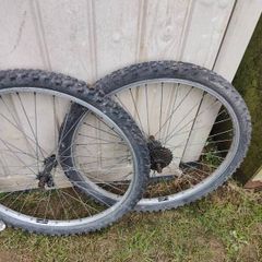 26"f front& rear wheels need tires!
