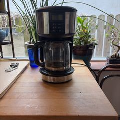 Russell Hobbs Buckingham Filter Coffee Maker in Stainless Steel (Model 20680)