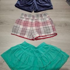 3 girls shorts size 4-5 years