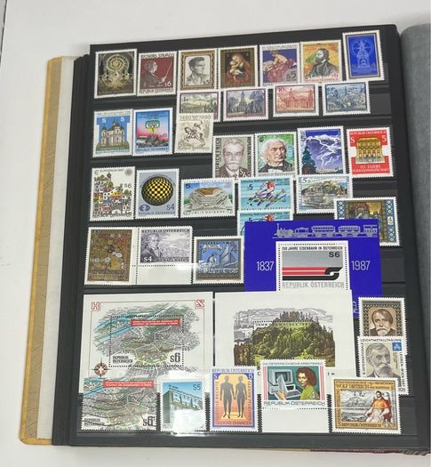 Collection: Austria (Osterreich) Stamps both mint an commemorative stamps on 45 pages