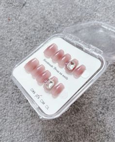False nails