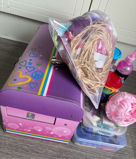 Arts & Craft Supplies