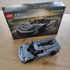 LEGO Technic 42173 Koenigsegg Jesko Absolut Grey Hypercar Set