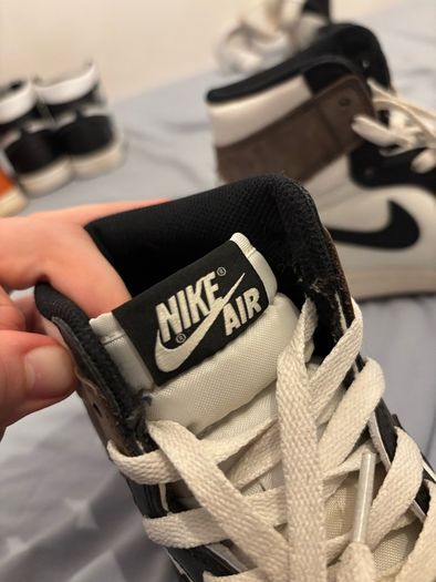 Air Jordan 1 Retro High OG Dark Mocha
