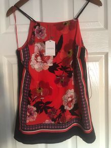 oasis top