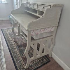 Writing Desk / Table