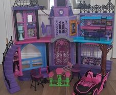 Monster High School