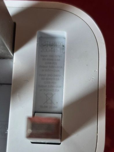 Apple 20W USB-C Power Adapter