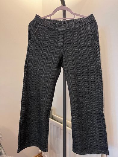 Majestic Filatures, merino-cotton-cashmere trousers, size M