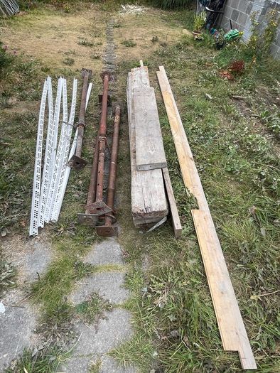 Building material