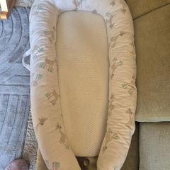 Purflo Purflo PurAir Breathable Nest Maxi - Giraffe Baby Pillow Cushion Bed