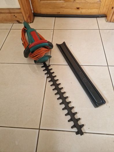 Bosch corded hedge trimmer