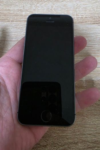 Apple iPhone 5s Space Grey