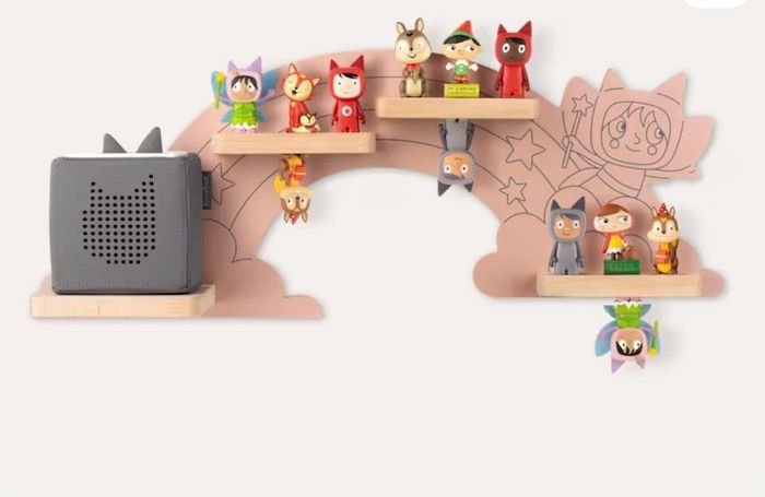 Rainbow Wooden Shelf for Toniebox and Tonies